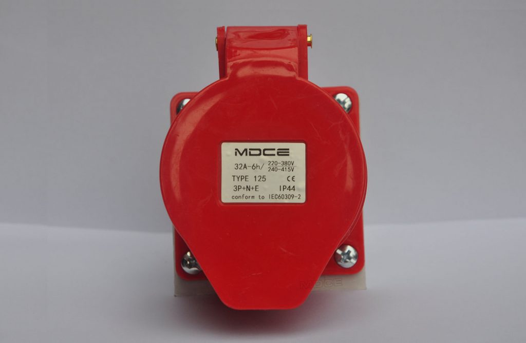 mdce125 Ổ điện công nghiệp 32A 5 chấu