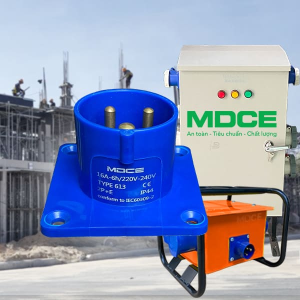 phích cắm 1 pha 3 chấu gắn tủ điện 16A MD613